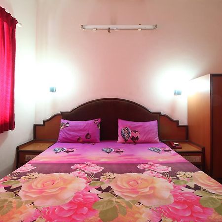 Soubhagya Inn Silvassa Ngoại thất bức ảnh