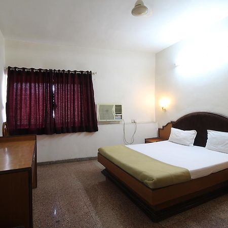 Soubhagya Inn Silvassa Ngoại thất bức ảnh
