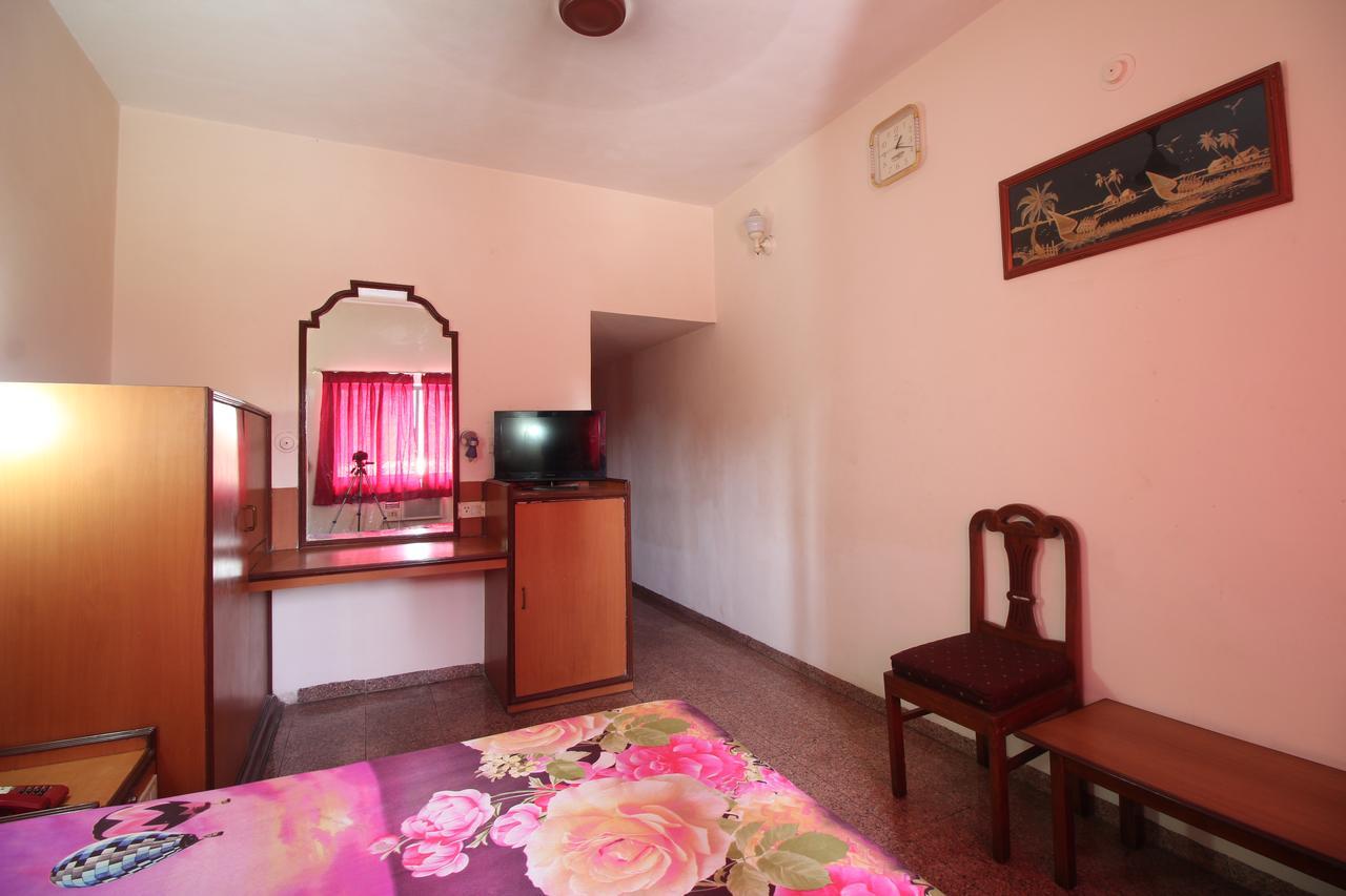 Soubhagya Inn Silvassa Ngoại thất bức ảnh