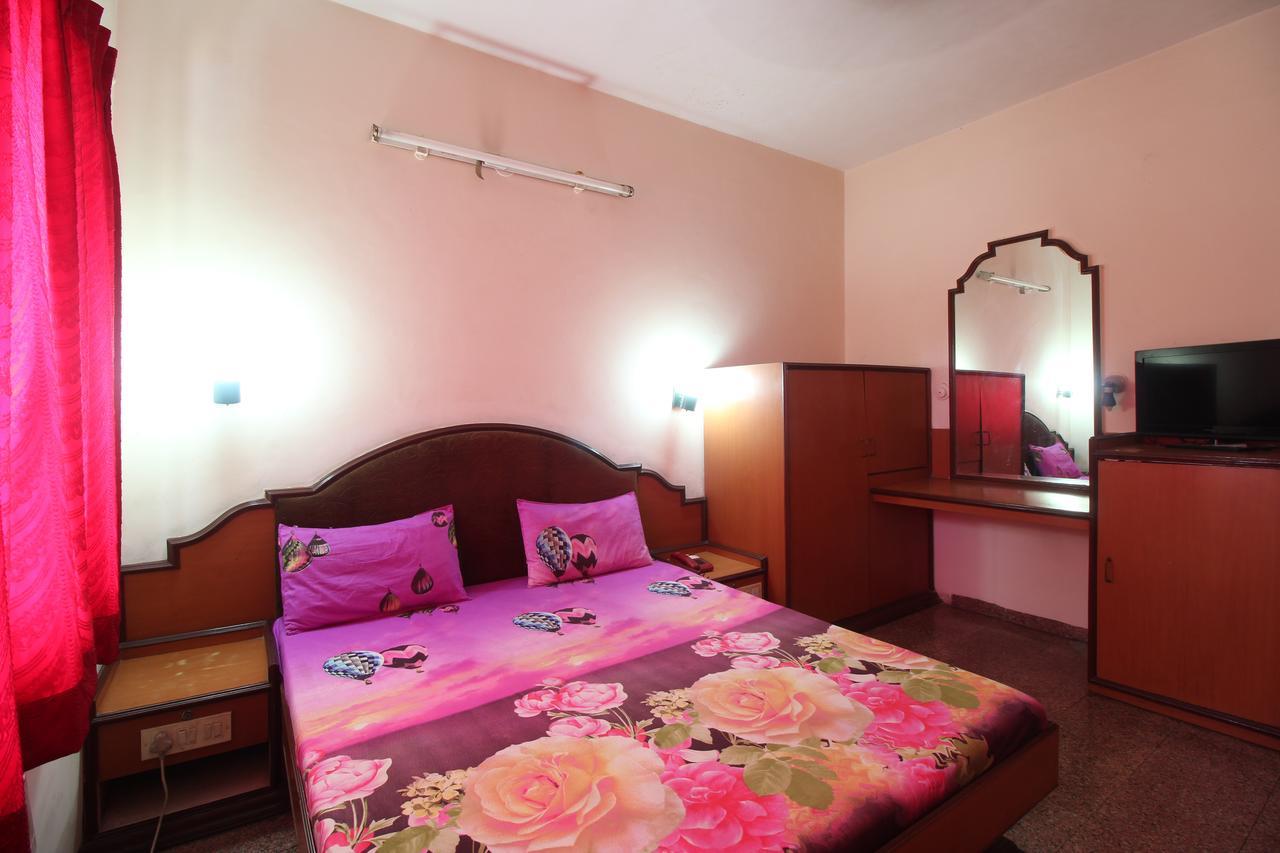 Soubhagya Inn Silvassa Ngoại thất bức ảnh