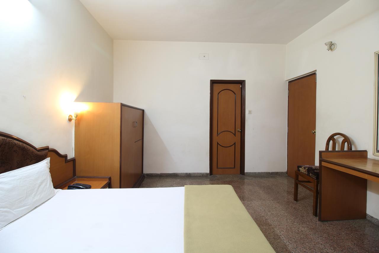 Soubhagya Inn Silvassa Ngoại thất bức ảnh