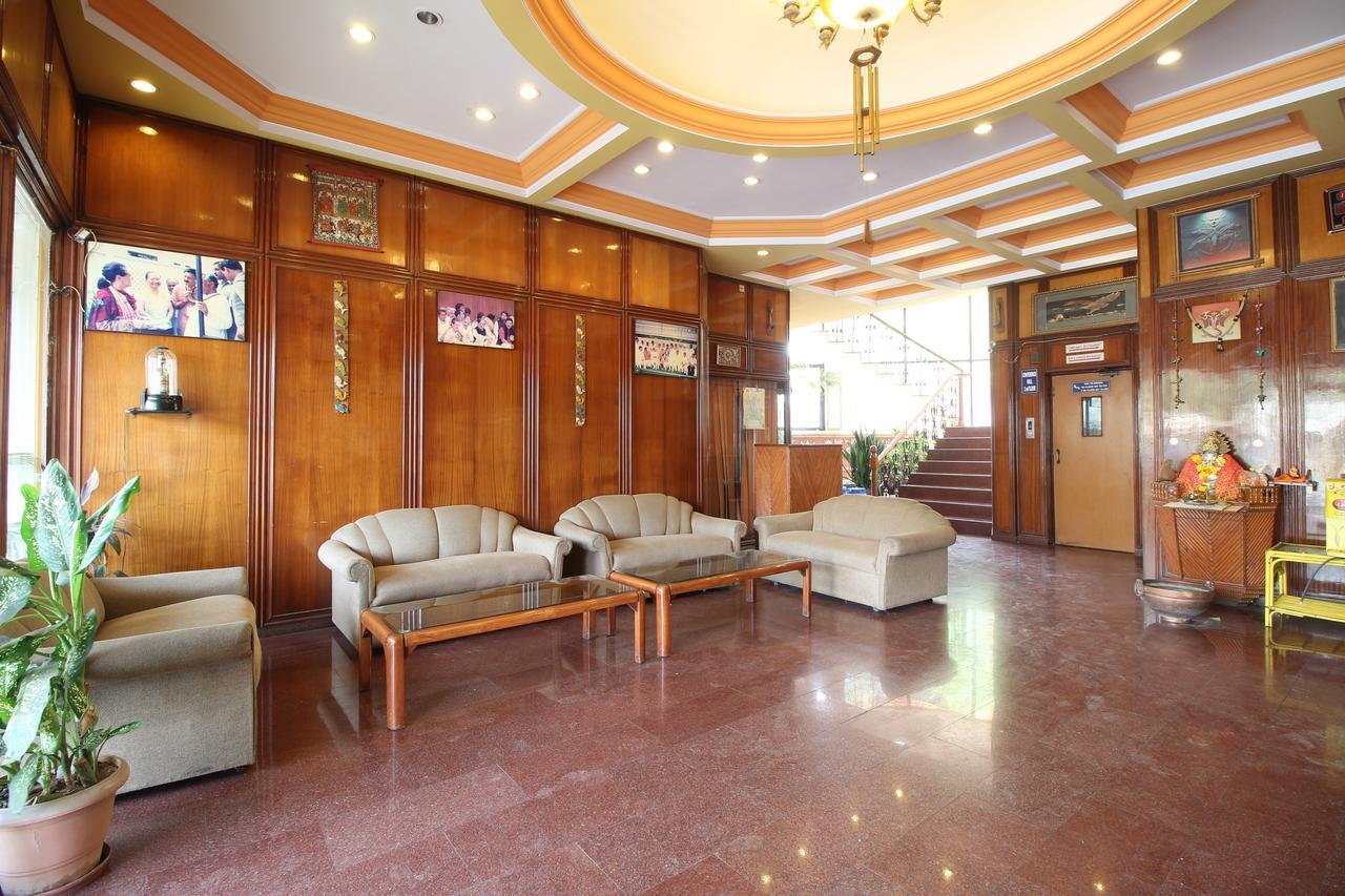 Soubhagya Inn Silvassa Ngoại thất bức ảnh