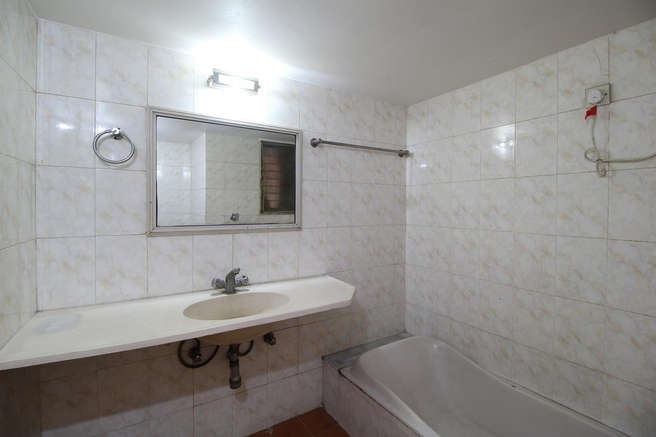Soubhagya Inn Silvassa Ngoại thất bức ảnh
