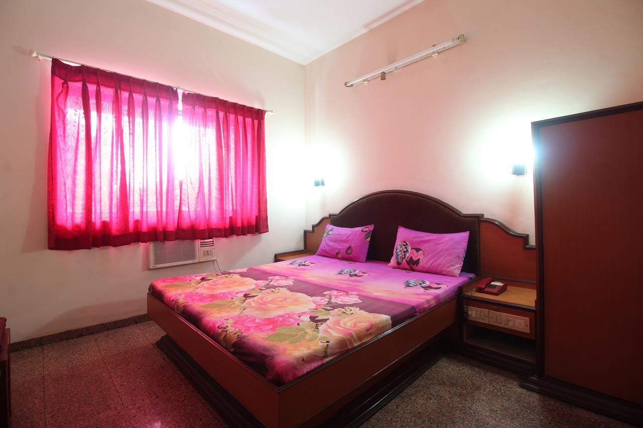 Soubhagya Inn Silvassa Ngoại thất bức ảnh