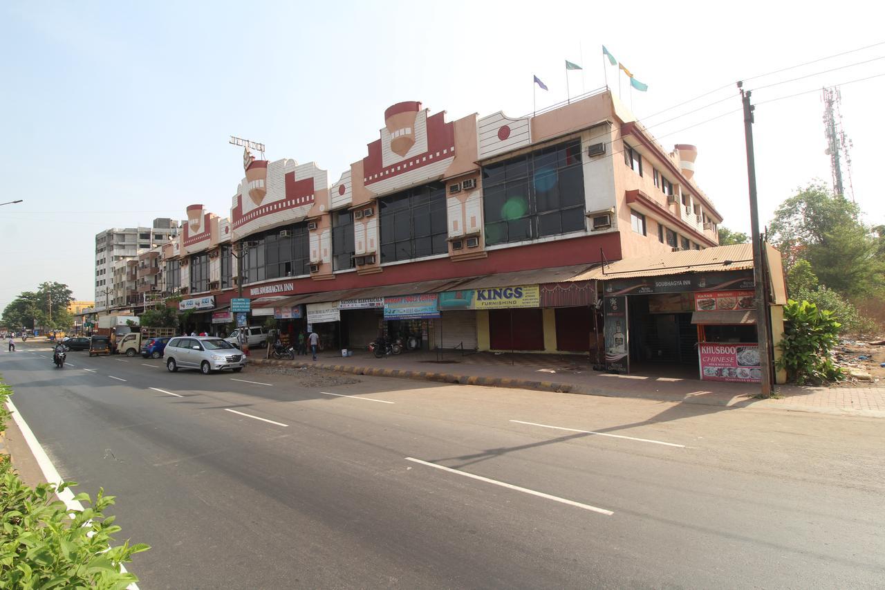 Soubhagya Inn Silvassa Ngoại thất bức ảnh