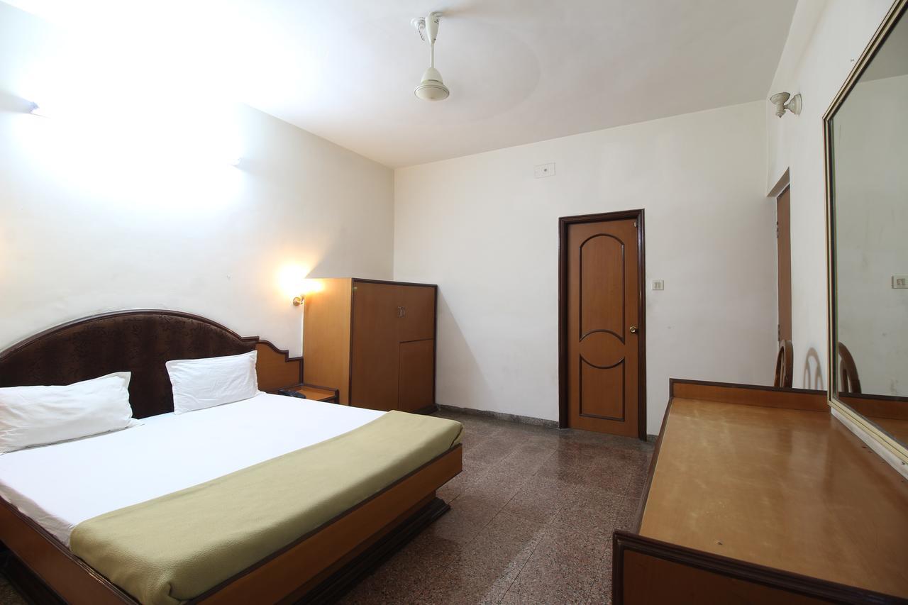 Soubhagya Inn Silvassa Ngoại thất bức ảnh